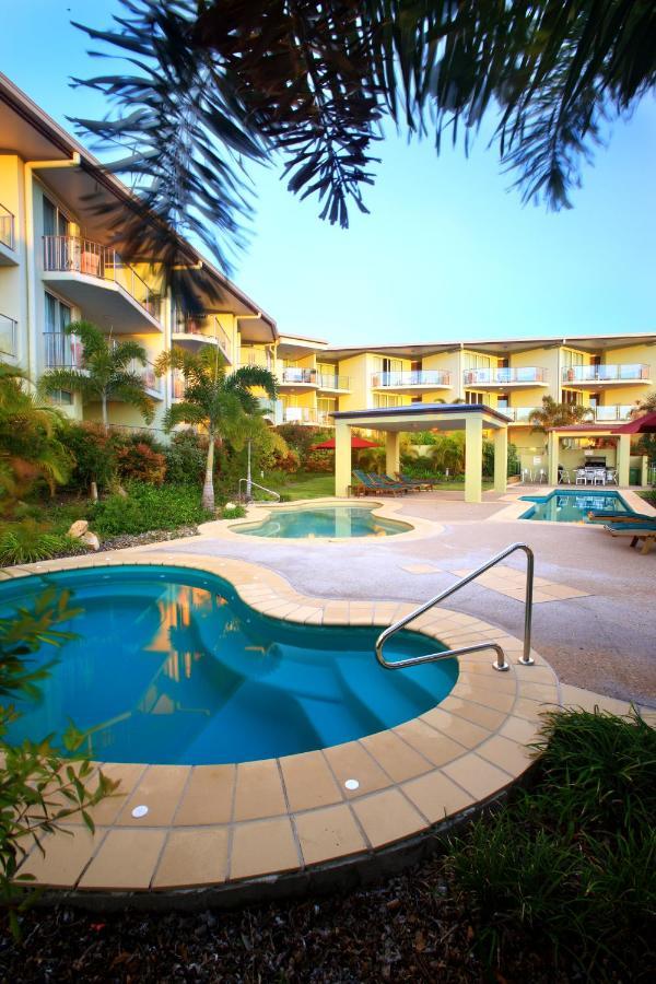 Caloundra Central Apartment Hotel Official Exteriör bild