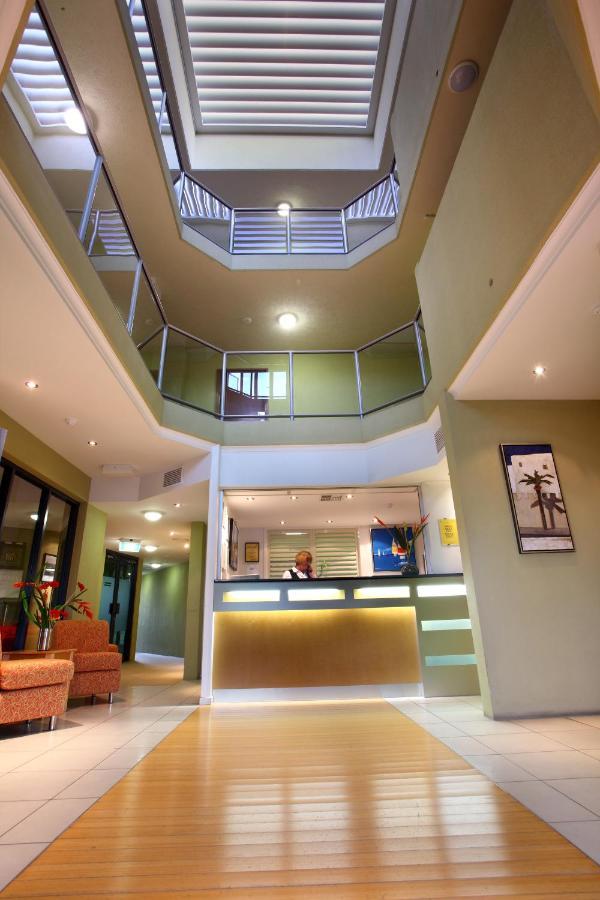 Caloundra Central Apartment Hotel Official Exteriör bild