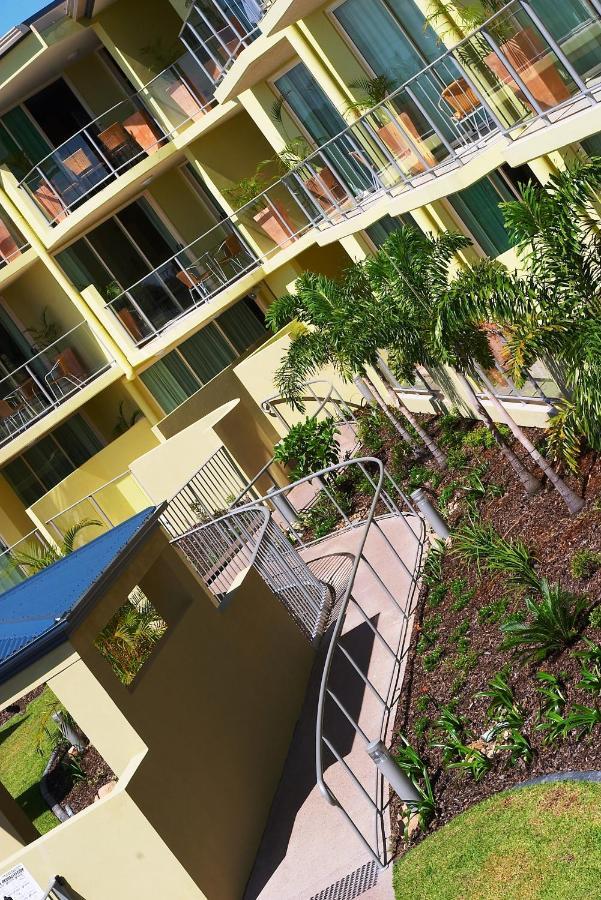 Caloundra Central Apartment Hotel Official Exteriör bild