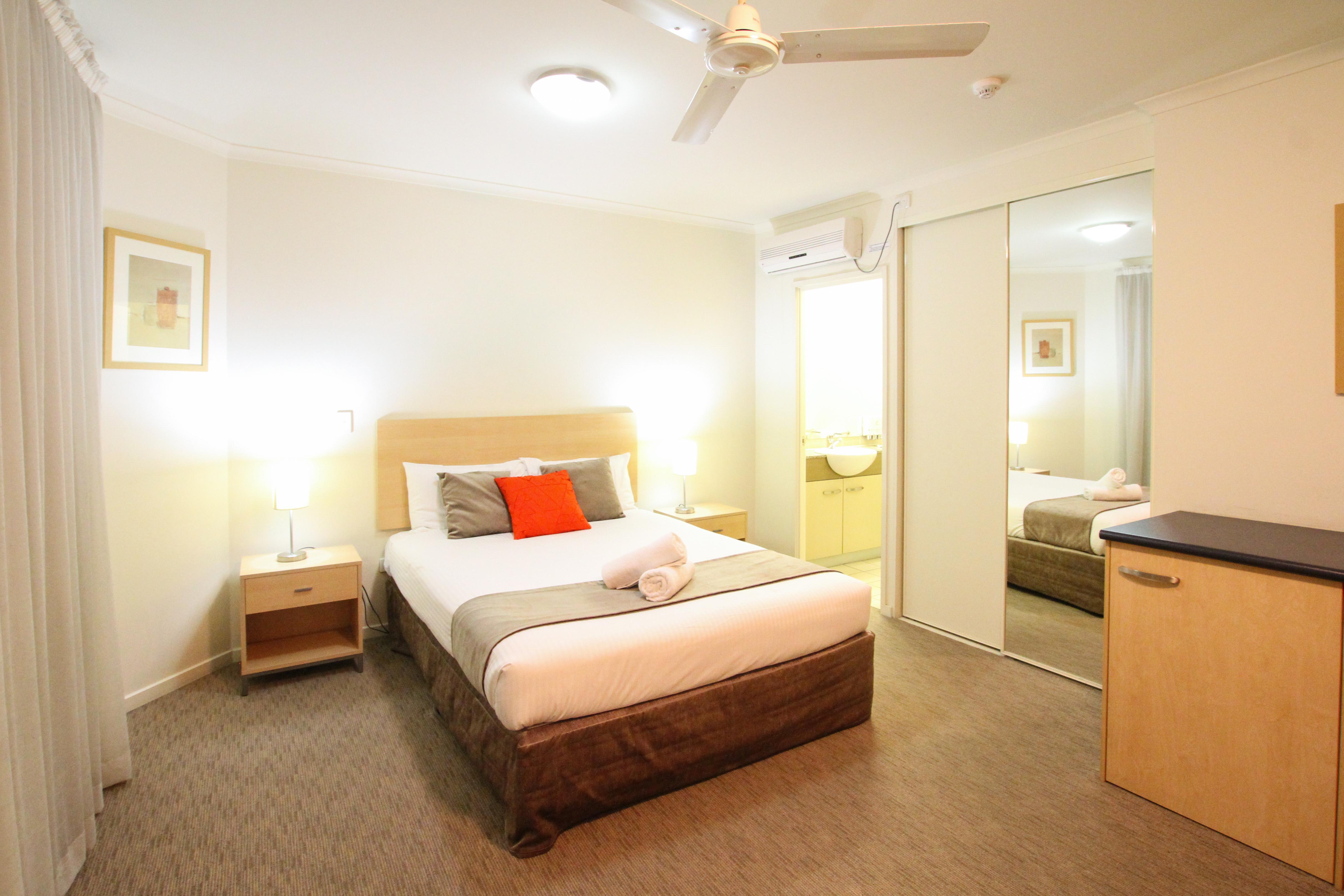 Caloundra Central Apartment Hotel Official Exteriör bild
