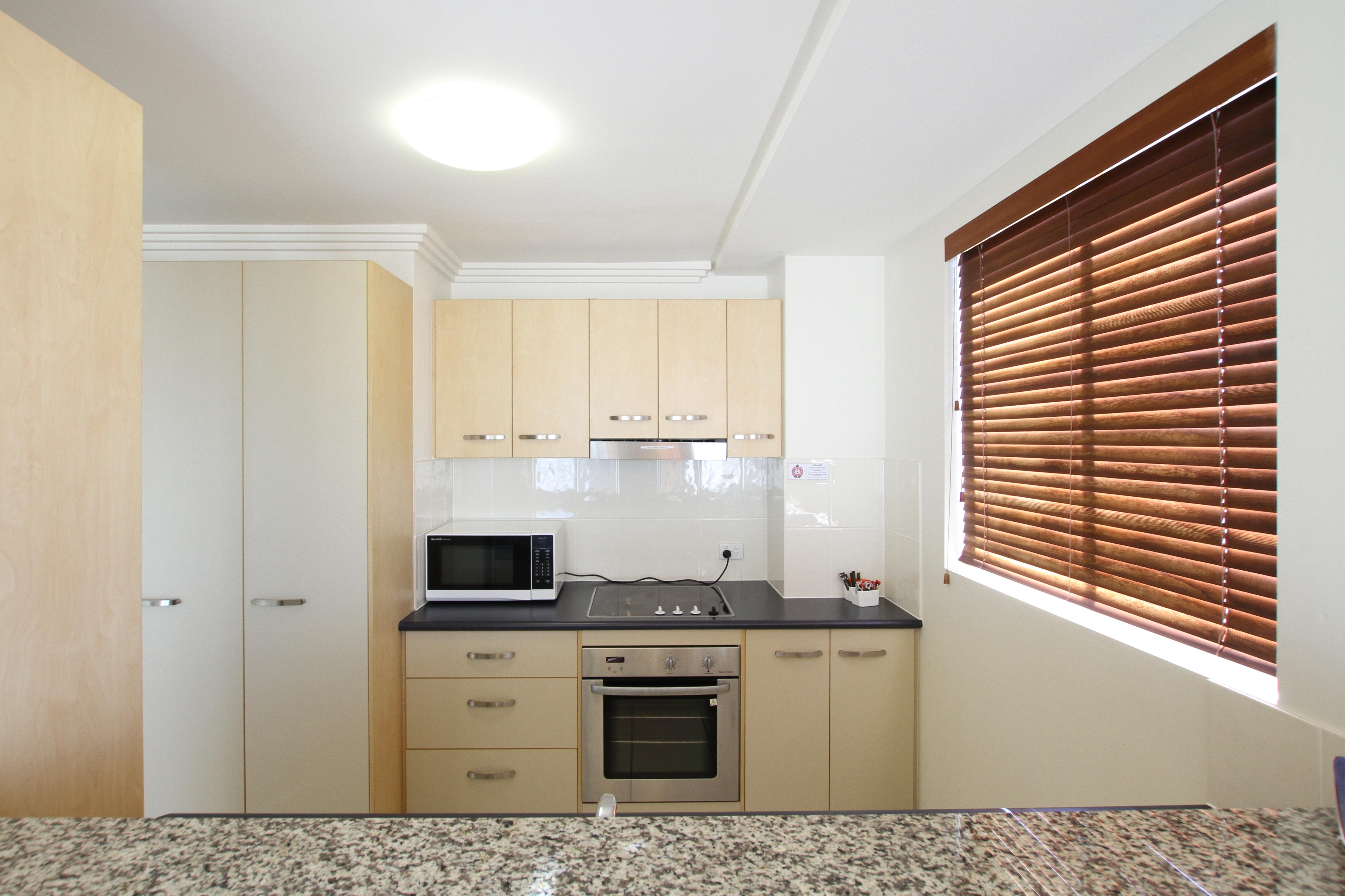 Caloundra Central Apartment Hotel Official Exteriör bild