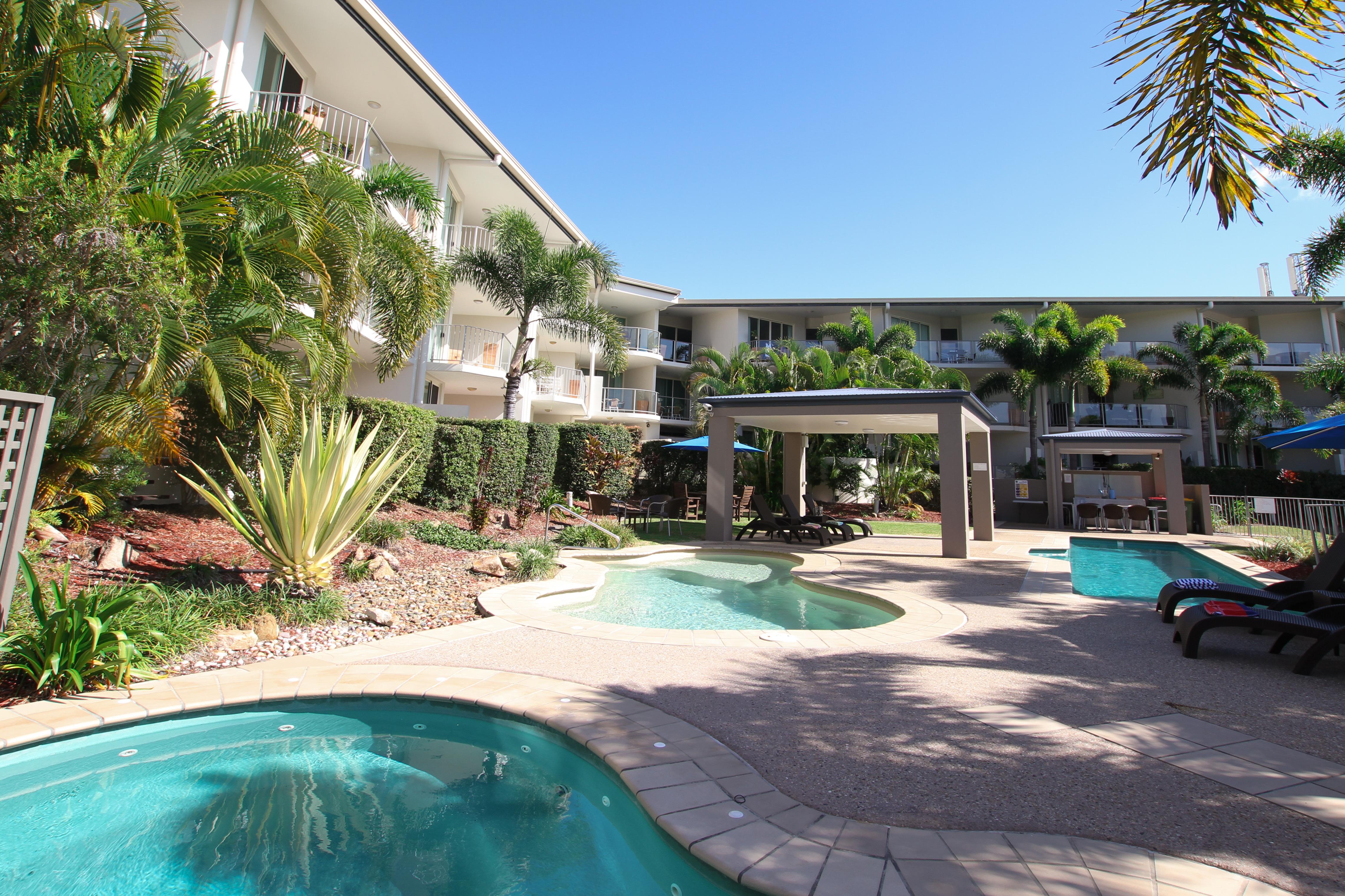 Caloundra Central Apartment Hotel Official Exteriör bild