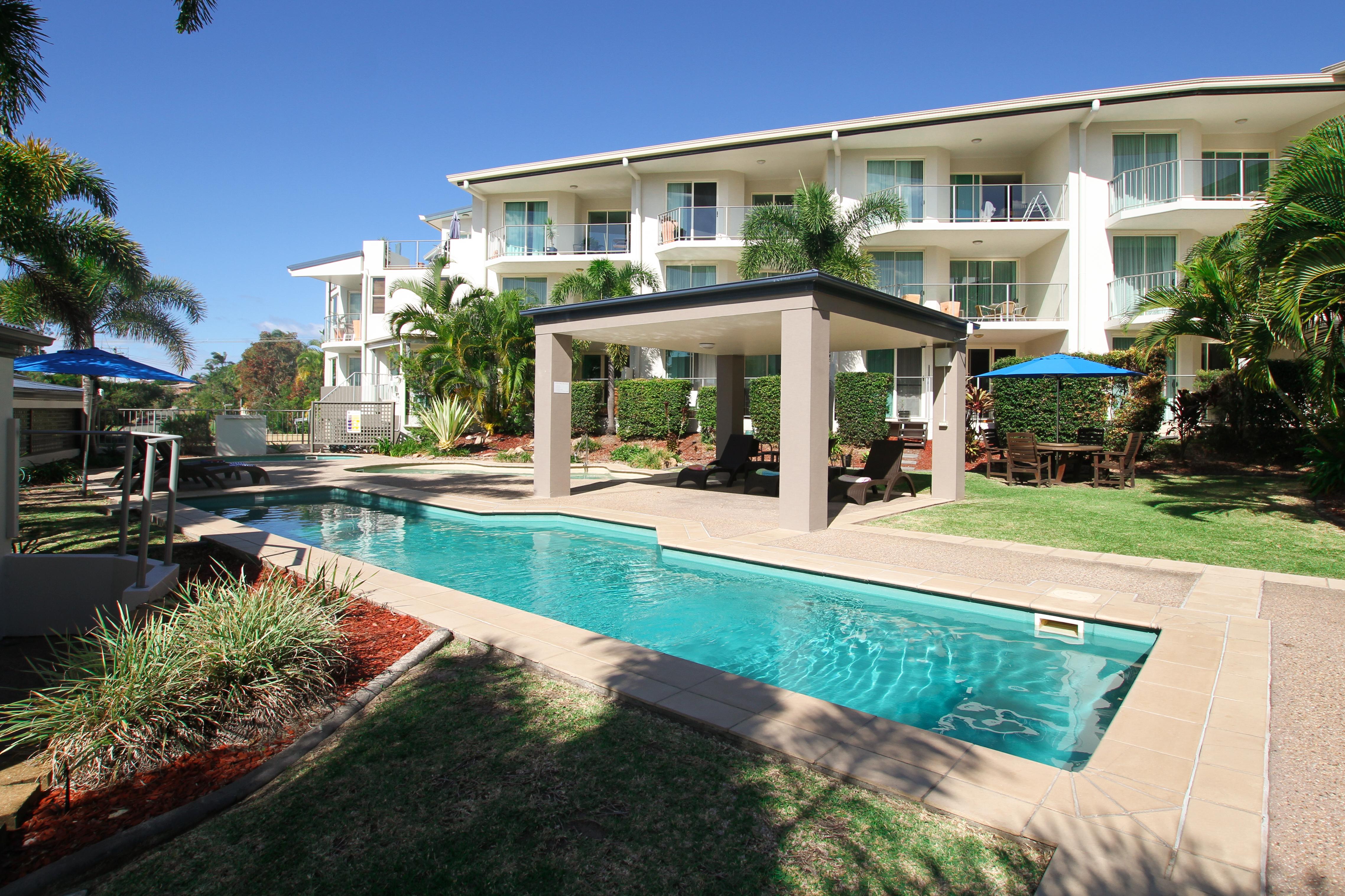 Caloundra Central Apartment Hotel Official Exteriör bild