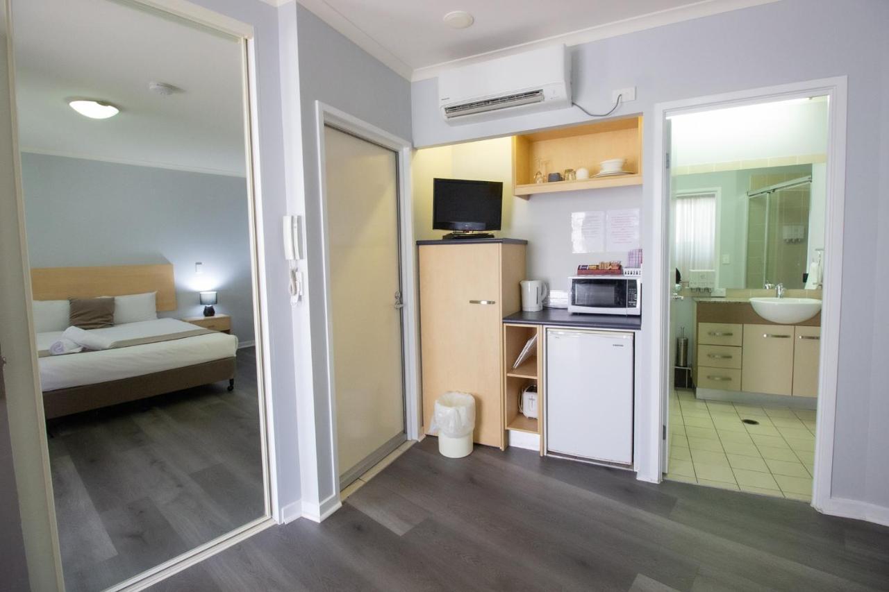 Caloundra Central Apartment Hotel Official Exteriör bild