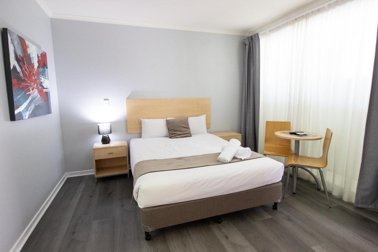 Caloundra Central Apartment Hotel Official Exteriör bild