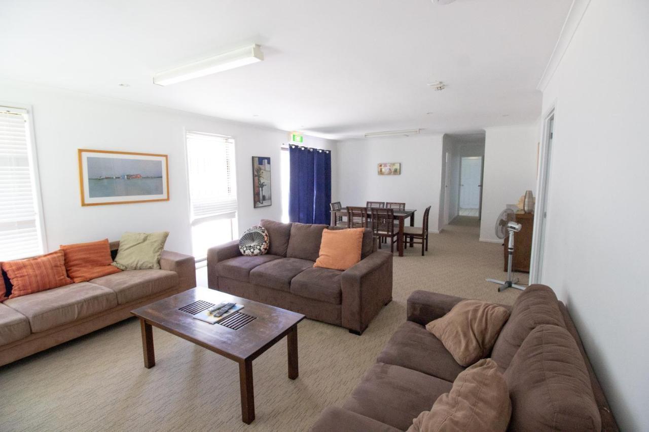 Caloundra Central Apartment Hotel Official Exteriör bild
